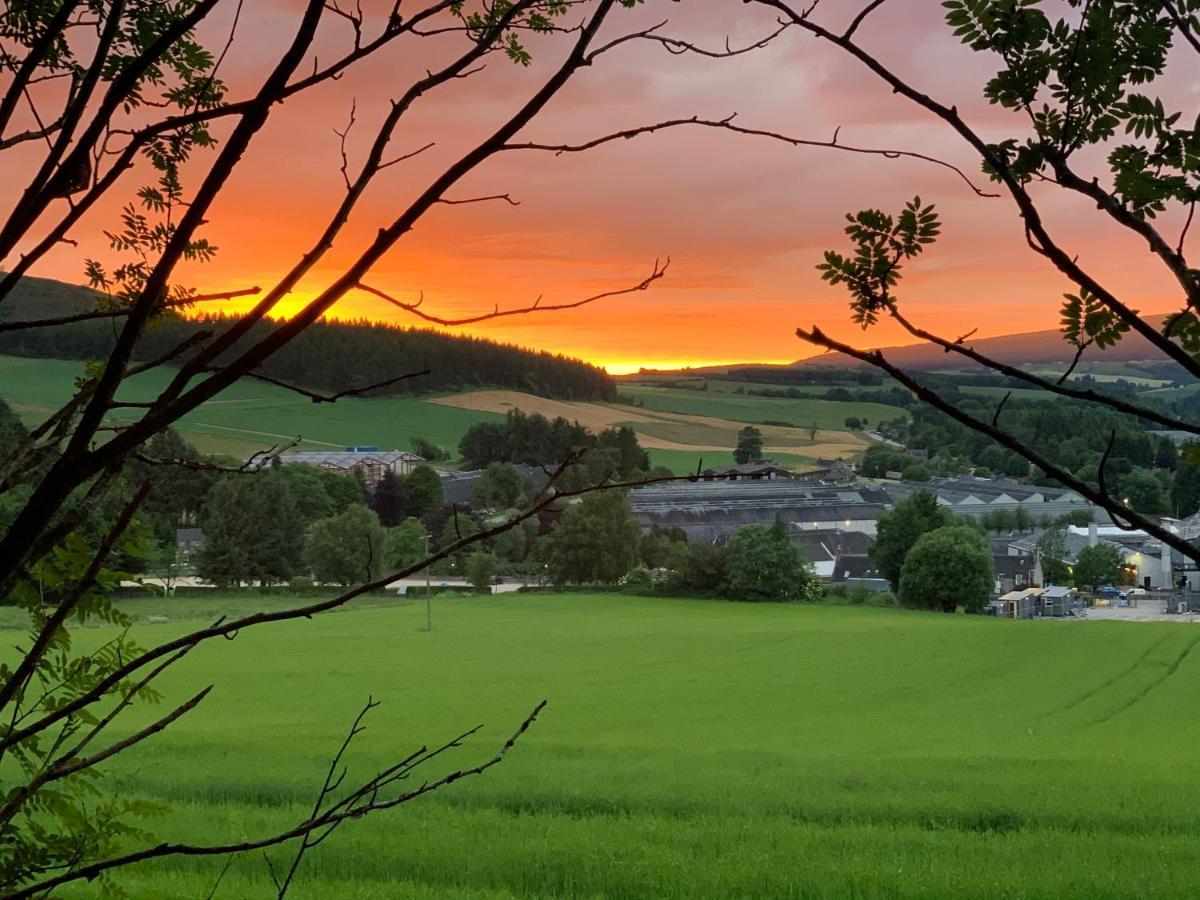 Inveravon Holiday Home Dufftown Eksteriør billede